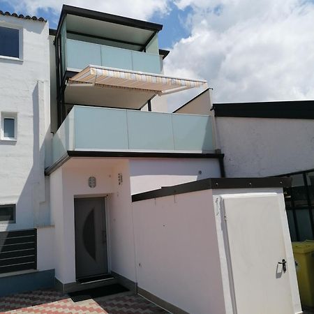 Apartments Donella Умаг Экстерьер фото
